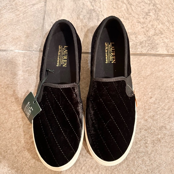 NEW w/o box Ralph Lauren Women’s Black Slip-On velvet SALE + FREE earrings! - Picture 2 of 7